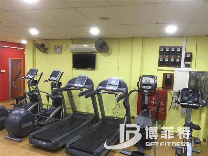 好色先生黄色视频TV客户健身房